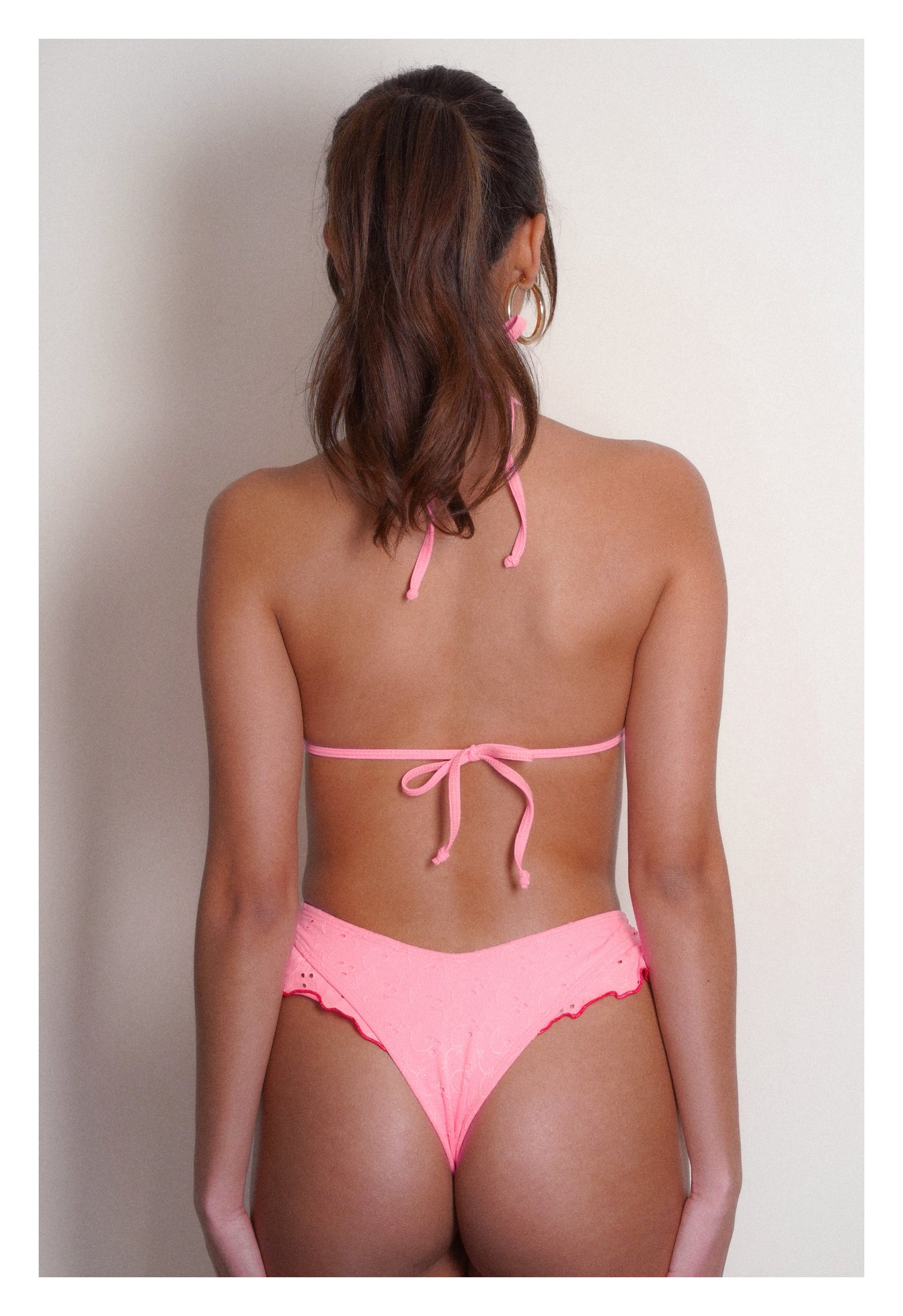 Ruffle Triangle - Pink Jacquard Eyelet