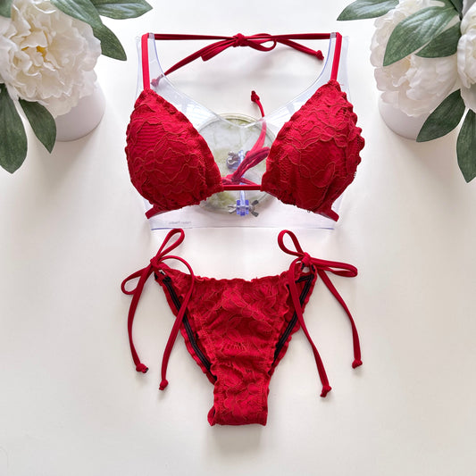 Red floral overlay set